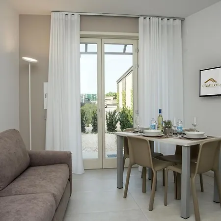 Camelot - Business E Apartment